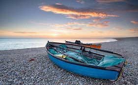 Luxurious Beach House Chesil Beach. Sleeps 6